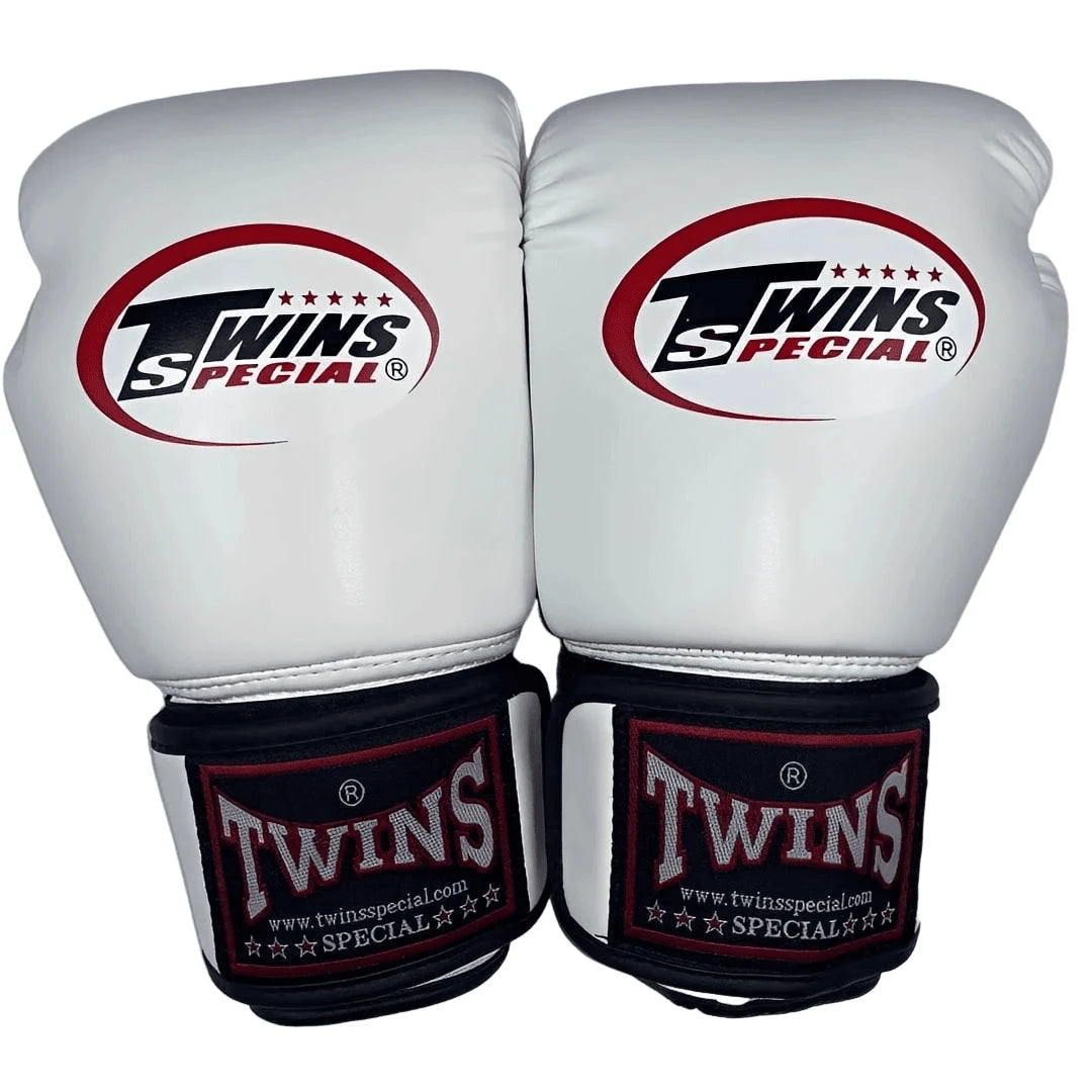 Professional Boxing Gloves for Men & Women – Muay Thai, MMA & Sanda Training Punching Gloves for Sparring & Fitness