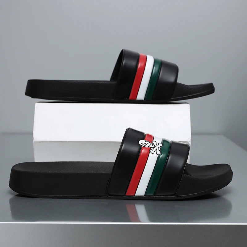 Designer Style Men Summer Casual Slippers Comfortable Swimming Pool Water Sandals Fashionable Youth Walking Slides
