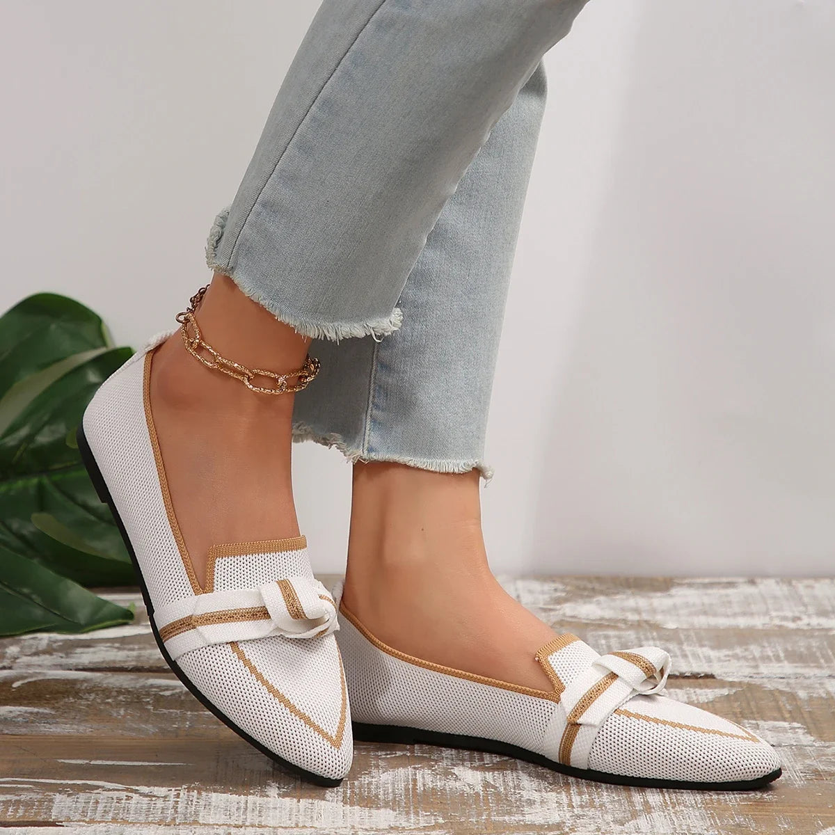 Women's Spring and Autumn Outfit Pointed Flat Breathable Casual Knot Shoes Women's Blue Pregnant Women's Low Heel Moon Shoes