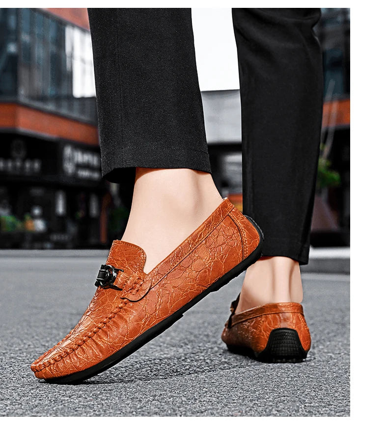Fashionable Men Business Formal Shoes Slip-on Male Lazy Person Walking Loafers Luxury Brand Adult Leisure Driving Shoes