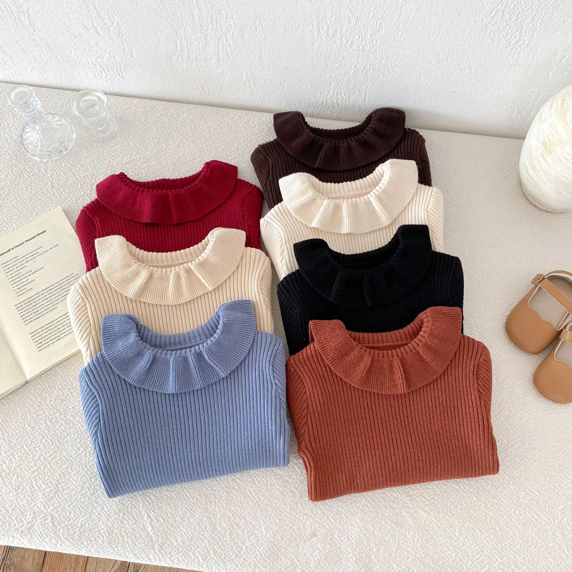 2025 Nieuwe effen trui met onderkant voor meisjes. Kinderkleding met lotusbladkraag en gebreide trui met basistopjes voor meisjes van 1-6 jaar.