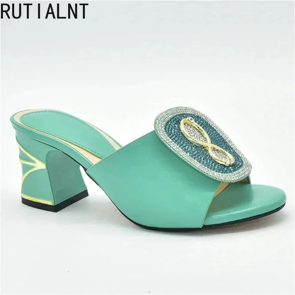 Wedding Shoes for Women Bride Ladies Dress Shoes  2024 Fashion Women  Closed Toe Heels Italian Elegant Women Party Pumps