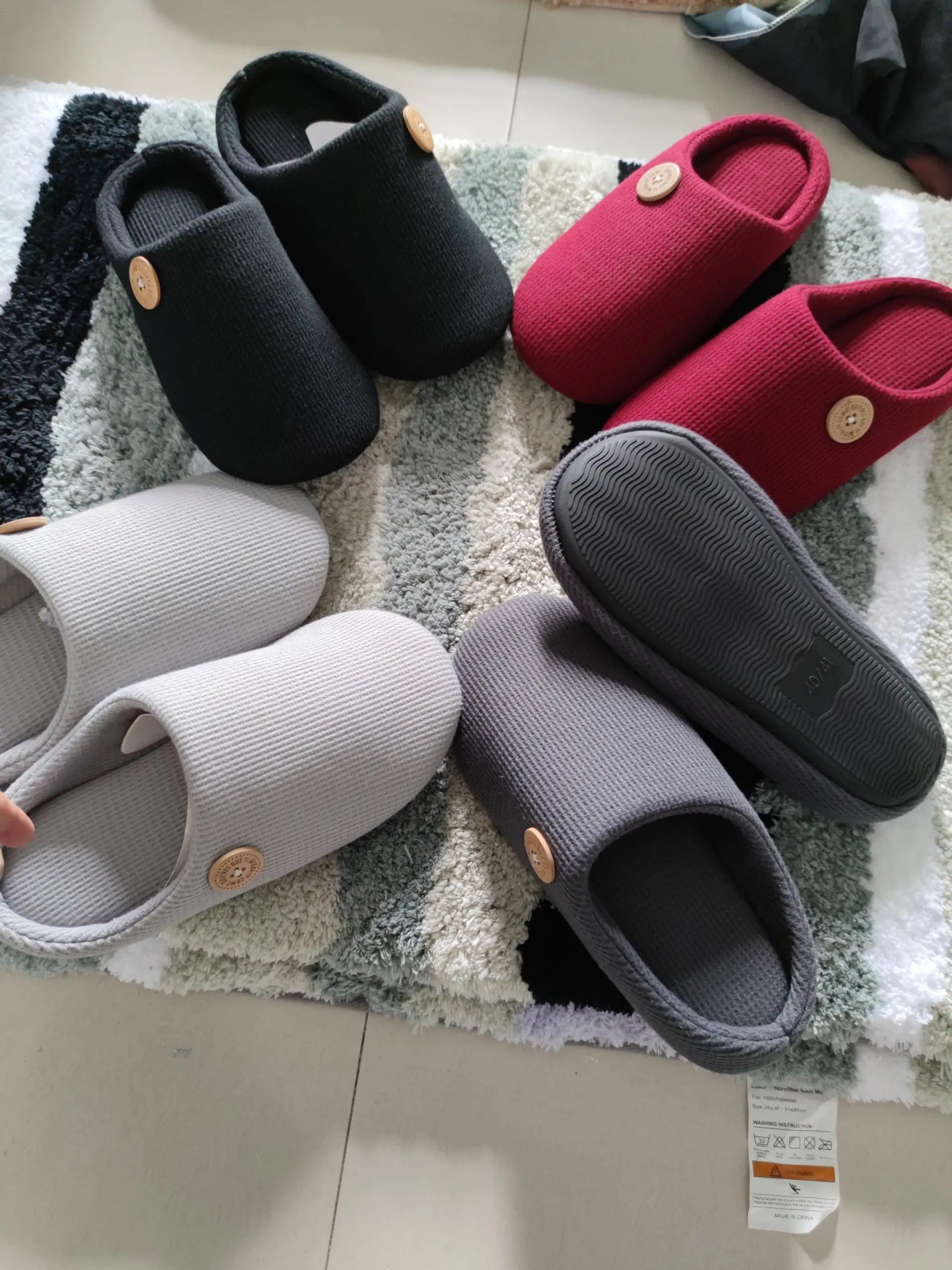 Unisex Winter House Slippers Anti-Slip Fluffy Warm Memory Foam Cotton Slippers With Durable Rubber Sole for Men & Women