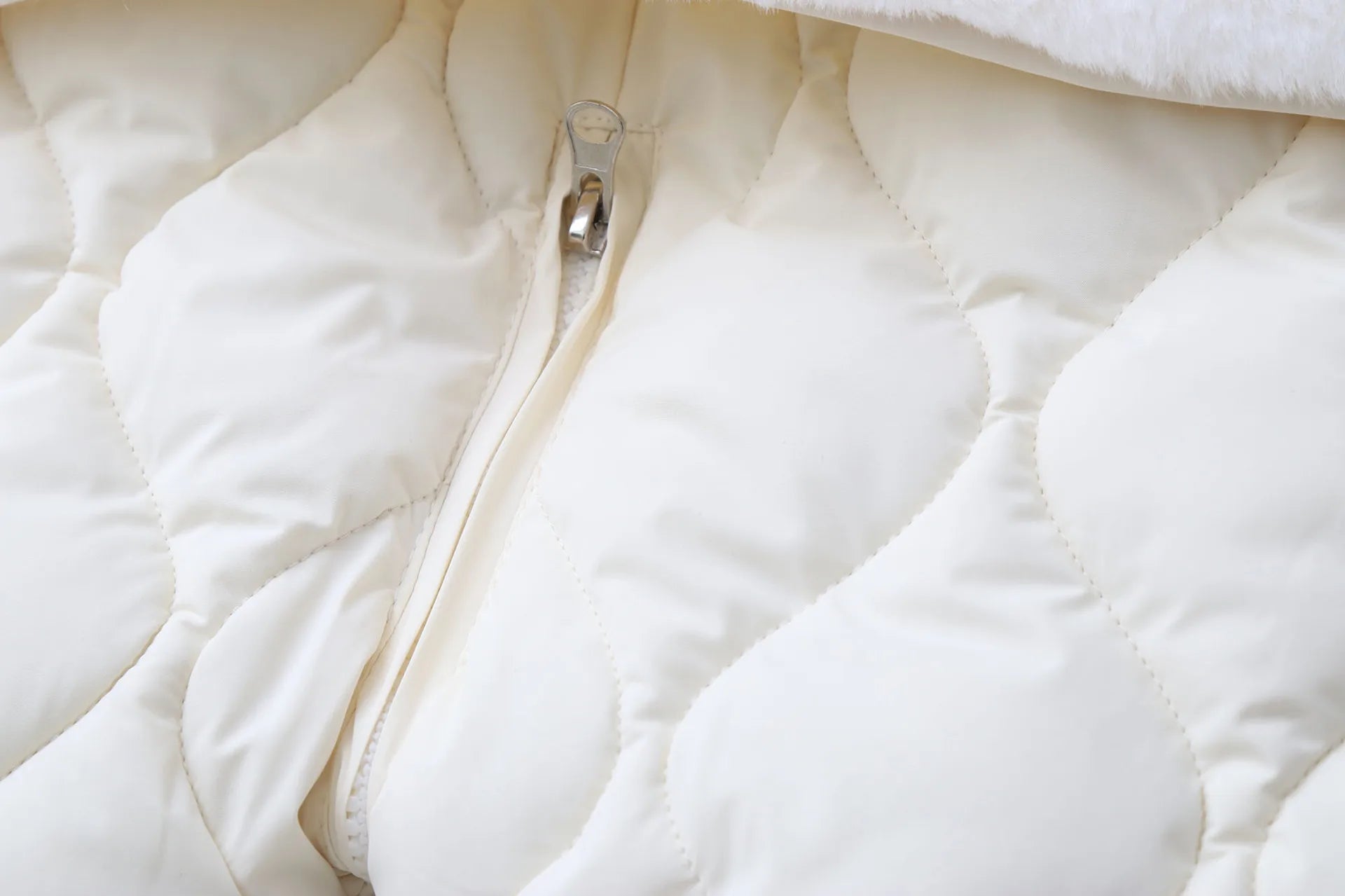 Baby's 2Pcs Winter Warm Clothes Thicken Fleece Rompers Jumpsuits Fur Lining Footie and Vest Snowsuit For Toddlers 0-2Y