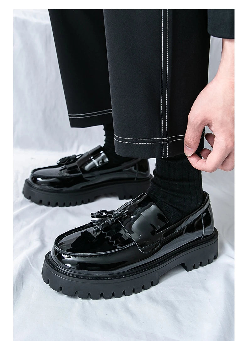 Fashion Men Tassels Loafers Thick Bottom Male Height Increasing Walking Shoes All White Wedding Shoes