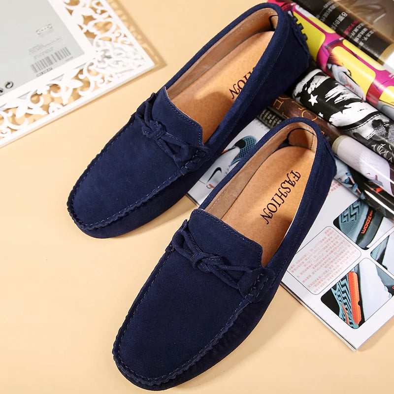 New Trend Youth Driving Loafers Red Male Formal Dress Shoes Suede Leather Lazy People Walking Shoes Good Quality Moccasins Shoes