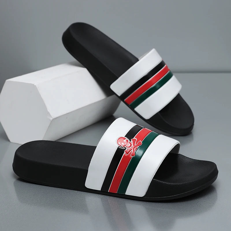 Designer Style Men Summer Casual Slippers Comfortable Swimming Pool Water Sandals Fashionable Youth Walking Slides