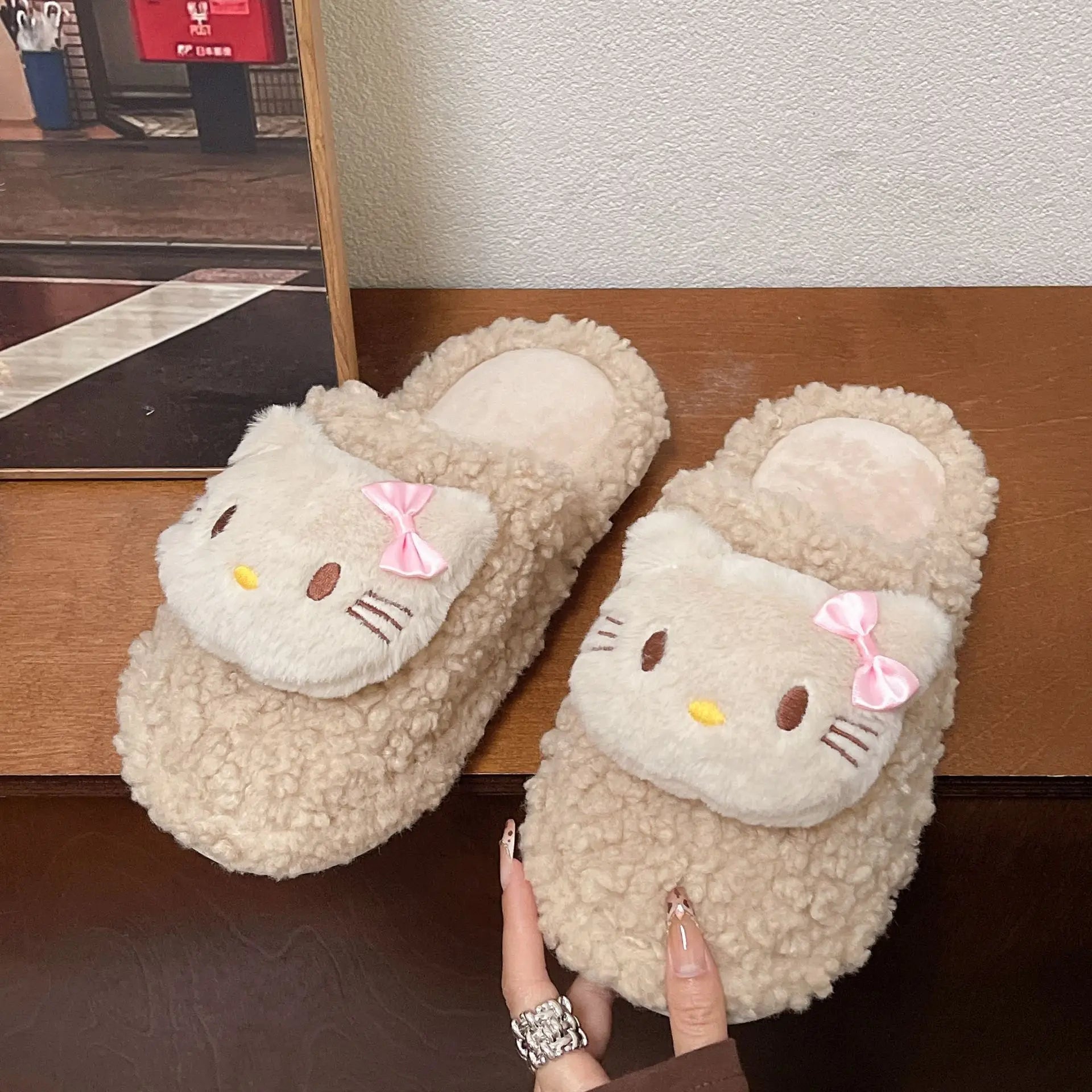 Kids' Slippers House Shoes Cartoon Hello Kitty Winter Shoes Warm Soft Bottom Anti-Slip Shoes For Girls Size 36-41