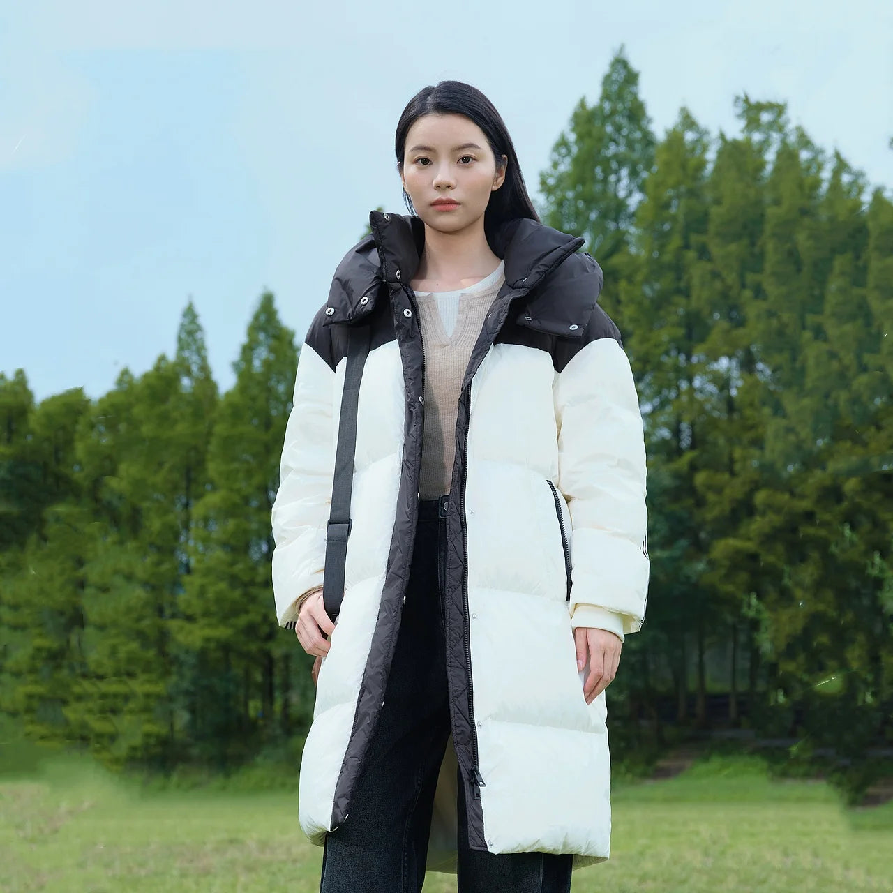 Women's Knee-Length Padded Coat With Detachable Hood, Stylish Colour-Blocking Windproof, Warm Duck Down Jacket For ladies