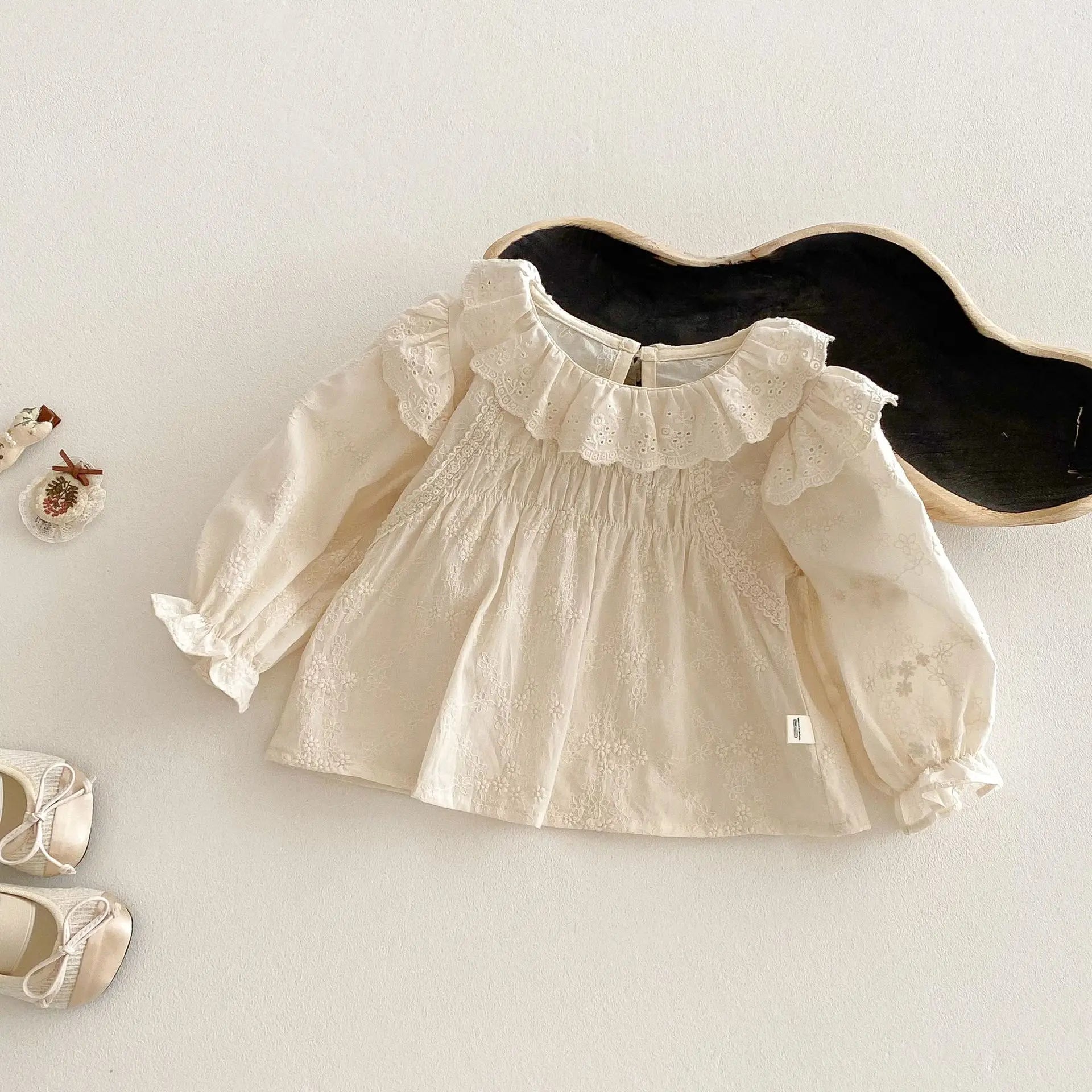 Spring Korean Style Girls' Doll Shirt Cute Embroidered Flowers Kid's Blouse Children's Baby Peter Pan Collar Shirt Base Top 0-5Y Girls