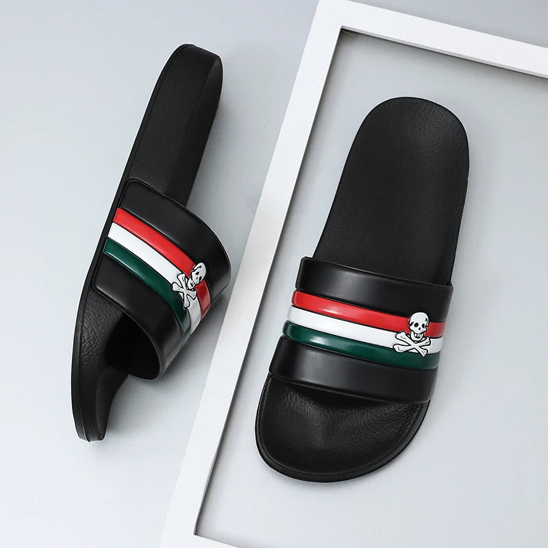 Designer Style Men Summer Casual Slippers Comfortable Swimming Pool Water Sandals Fashionable Youth Walking Slides