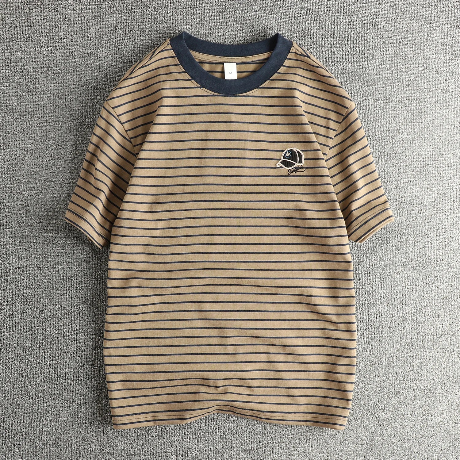 2025 Zomer Nieuwe Amerikaanse Retro 230g Korte Mouw O-hals Pet Borduurwerk Gestreept T-shirt Heren Eenvoudig Gewassen Oude Casual Losse Tops