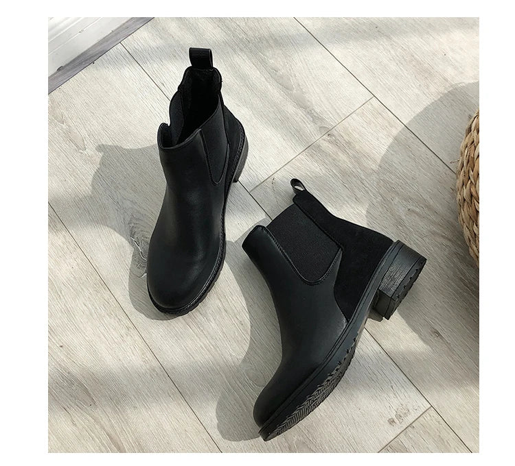 Women's Chelsea Boots Black PU Leather Round Toe Low Heels Snow Retro Chunky Heel Platform British Sole Autumn Winter Wear