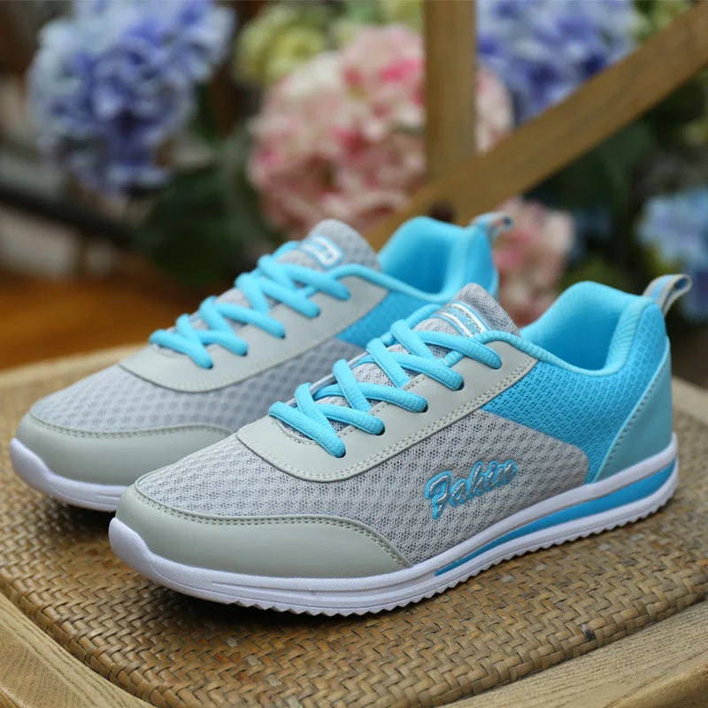 Women's Sneakers 2025 New Fashion Flat Women's Shoes Vulcanized Casual Sneaker Woman Lace Up Women Sneakers Tenis Feminino