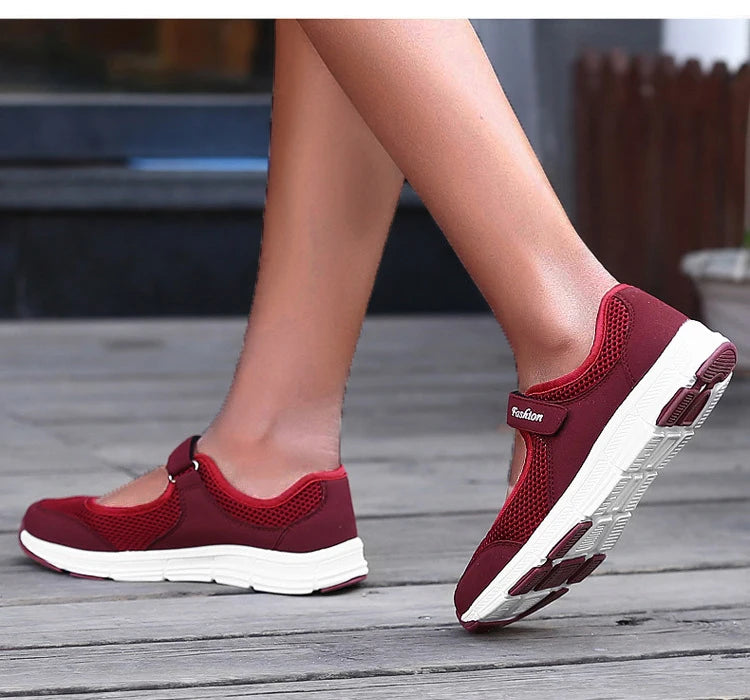 Sneakers For Women Breathable 2025 New Fashion Flat Soft Woman Vulcanize Shoes Mesh Fabric Women Shoes Female Footwear