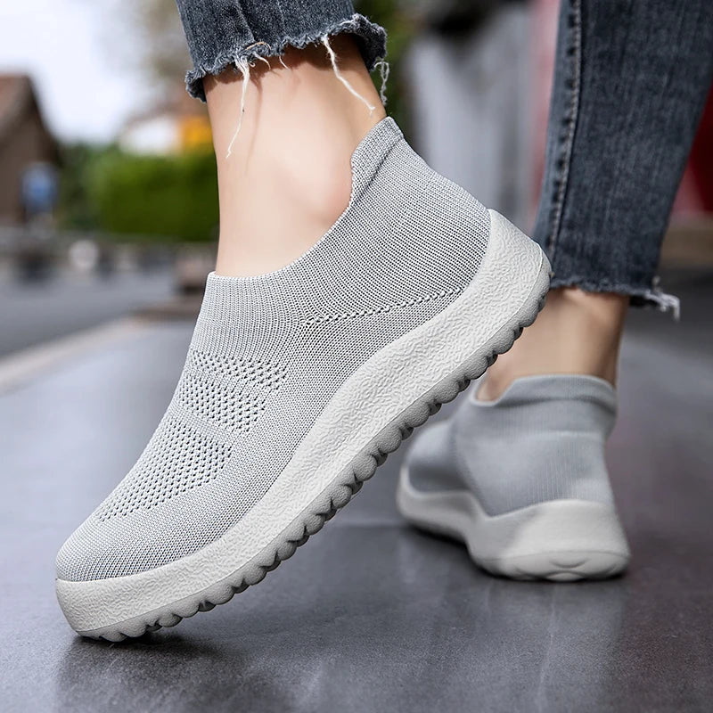 Women Fashion Sneakers Slip On Platform Sneakers Walking Women's Sneakers Plus Size Ladies Vulcanize Shoes Tenis Feminino