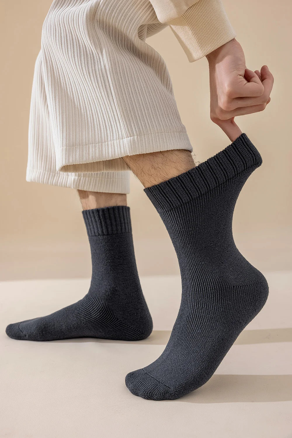 5 Pairs Men's Merino Wool Socks Winter Thickened Warm Cashmere Socks Fashion Solid Colour Terry Socks