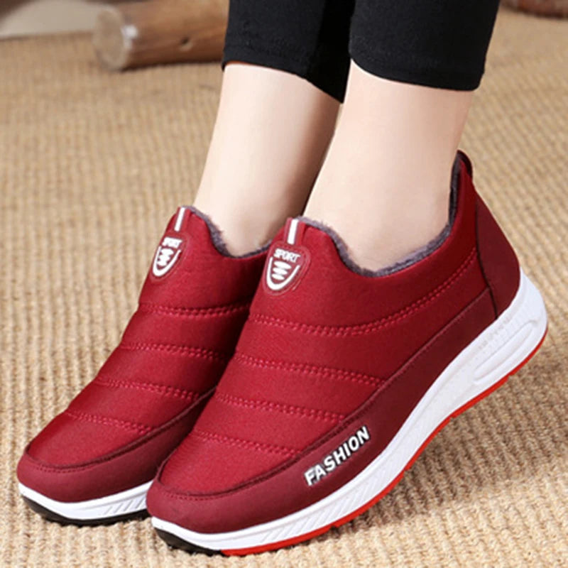 Snow Boots Woman 2025 Trend Woman Shoes Slip On Women Shoes Fur Platform Ankle Boots Flat Winter Boots Women Botas Mujer