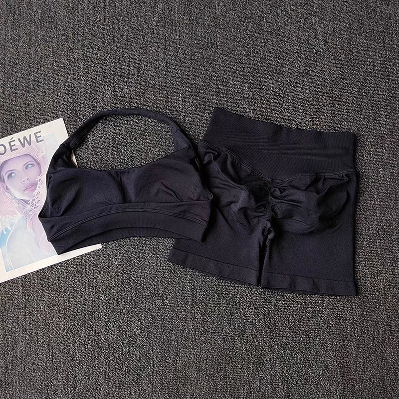 2 Pieces Yoga Suit for Women Seamless Fitness Gym Clothes Halter Sports Bra Matching Impact Shorts Workout Sets Gym Set Outfit