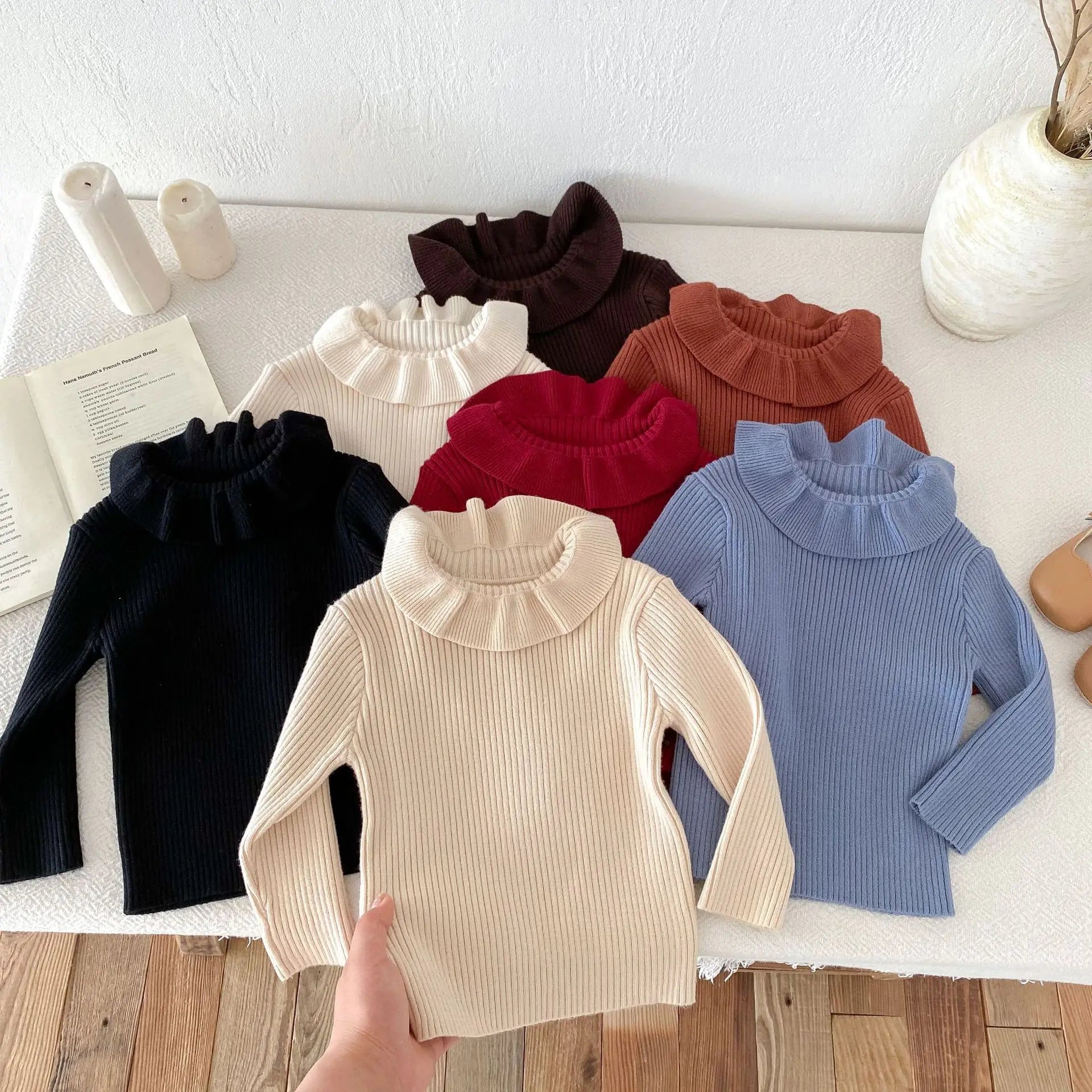 2025 Nieuwe effen trui met onderkant voor meisjes. Kinderkleding met lotusbladkraag en gebreide trui met basistopjes voor meisjes van 1-6 jaar.