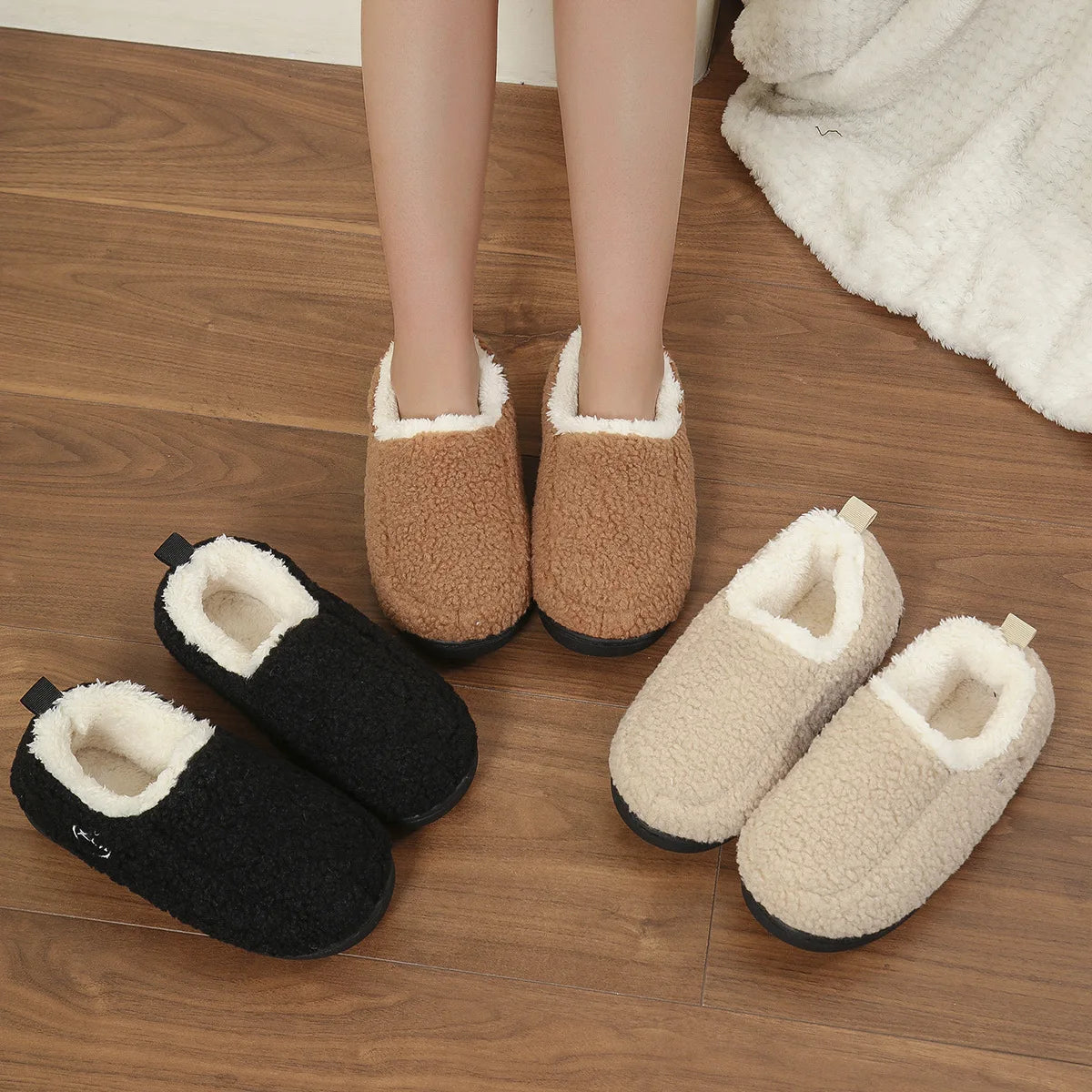 Women's Winter Fluffy Warm Slippers Short Plush Lined Home Shoes Suitable For Indoor and Outdoor Use With Anti-Skid Fuzzy Ladies Cotton Shoes