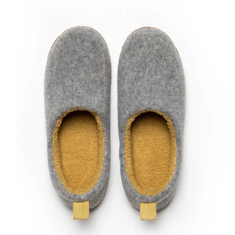 Women's Winter Warm Plush Slippers Slip-On Suitable For Indoor Outdoor and Bedroom Use Fluffy Classic Cotton Slippers For Ladies