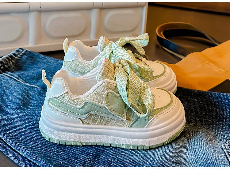 Kids Non Slip Lightweight Sneakers for Boys and Girls Breathable Outdoor Sports Shoes for School Skate and Casual Wear