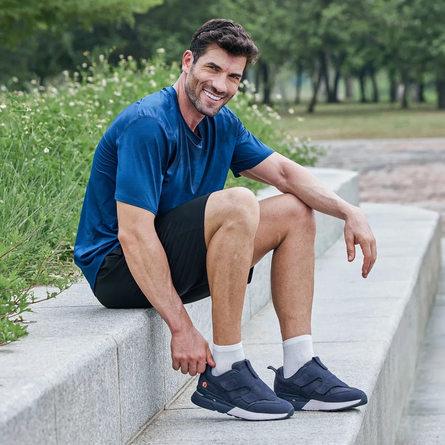 Men's Diabetic Shoes Wide 2E Slip-On Suitable For Swollen Feet Walking Shoe With Arch Support For Foot Pain Relief