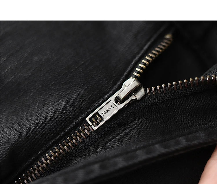 5028# 2024 Lente en herfst Nieuwe Amerikaanse retro elastische zwarte denim jeans Heren eenvoudige gewassen slanke rechte jeugd casual broek