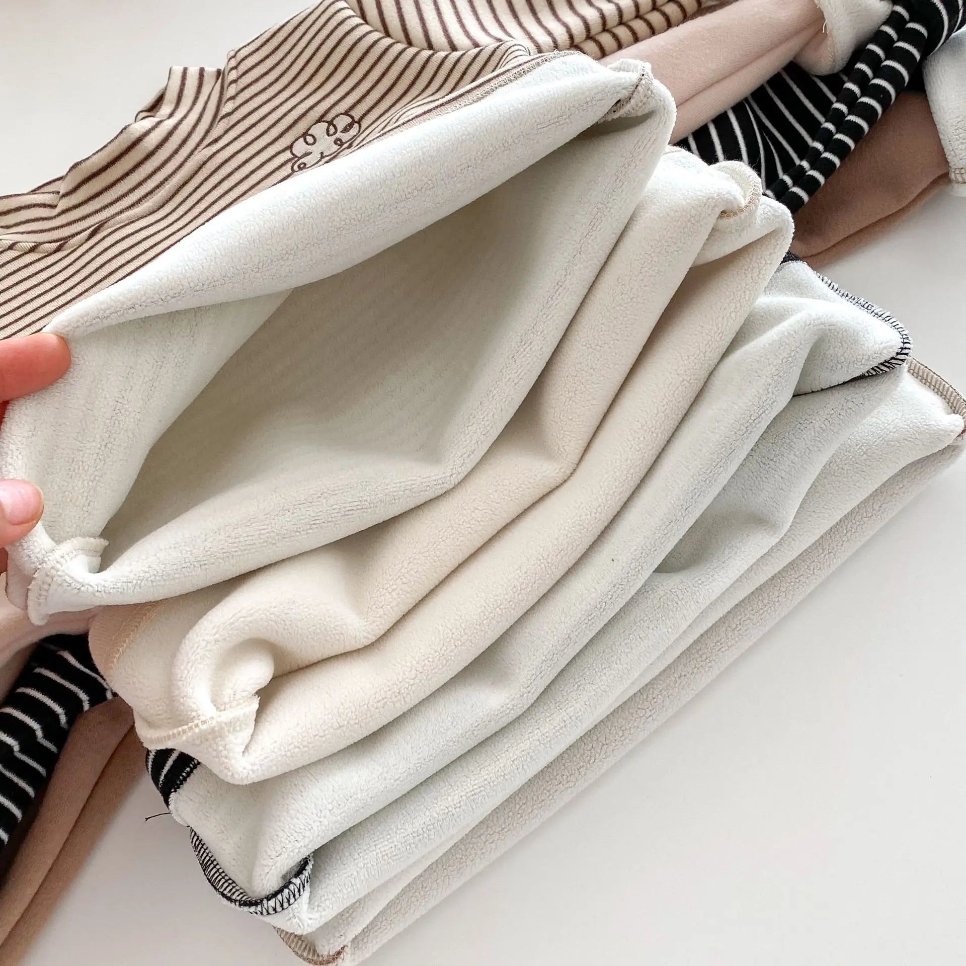 Herfst Kinder Basis Shirt Jongens Halve Turtleneck Warme Onderkant Tops Meisjes Bontvoering Geborduurde Gestreepte Blouse 0-5 Jaar Unisex