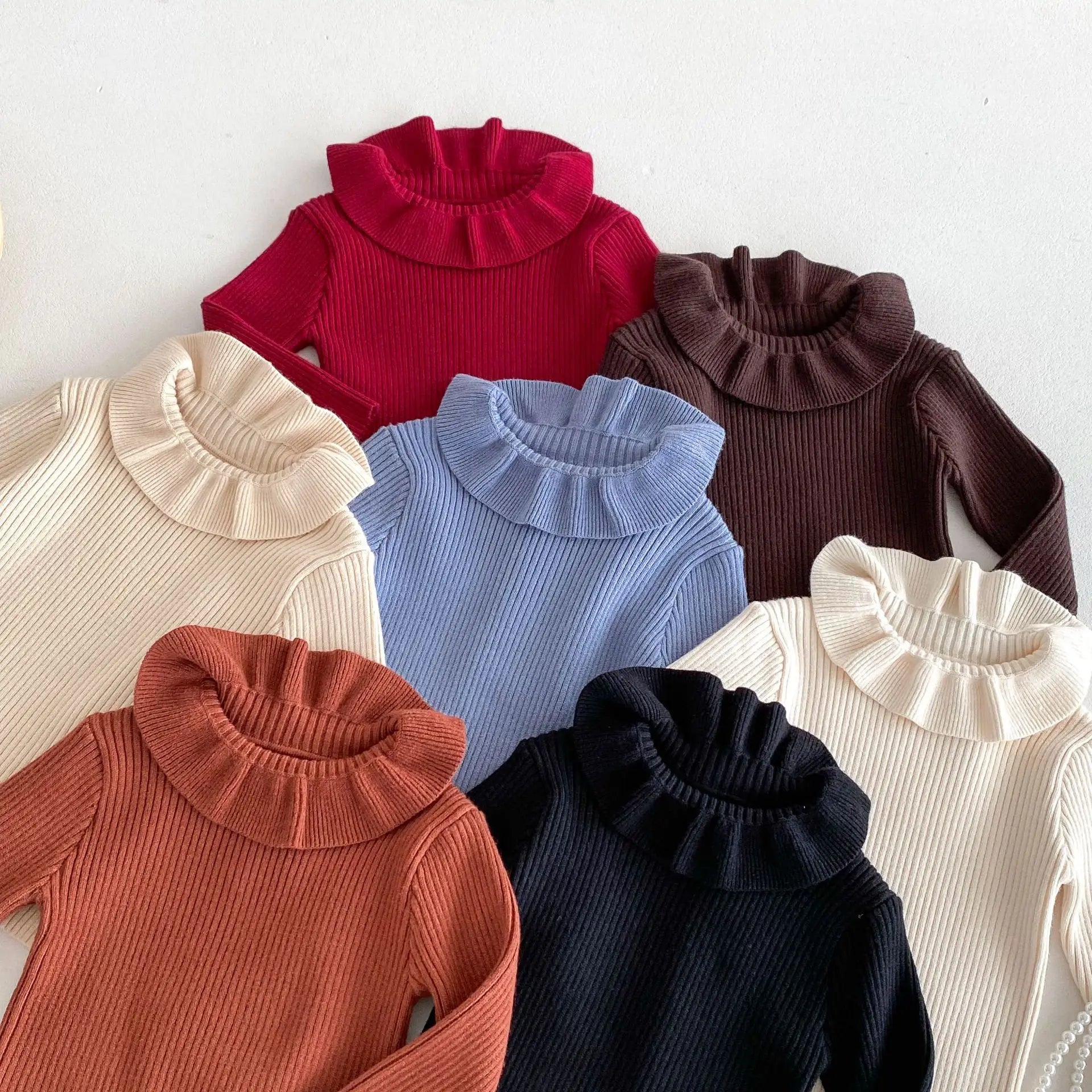 2025 Nieuwe effen trui met onderkant voor meisjes. Kinderkleding met lotusbladkraag en gebreide trui met basistopjes voor meisjes van 1-6 jaar.