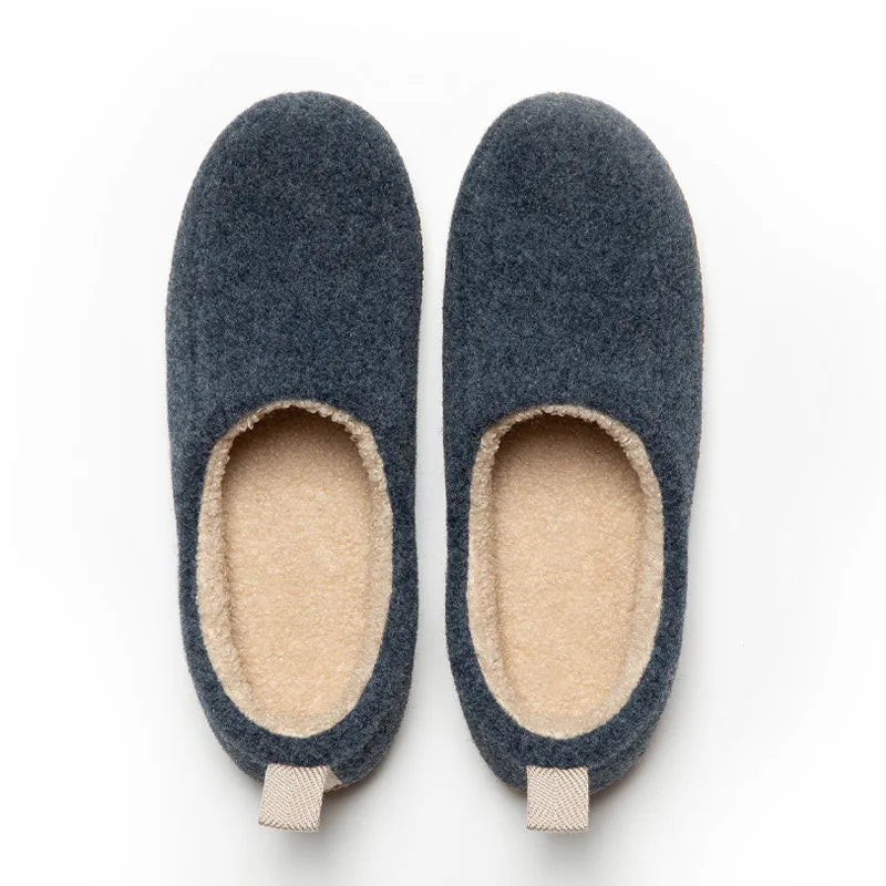 Women's Winter Warm Plush Slippers Slip-On Suitable For Indoor Outdoor and Bedroom Use Fluffy Classic Cotton Slippers For Ladies