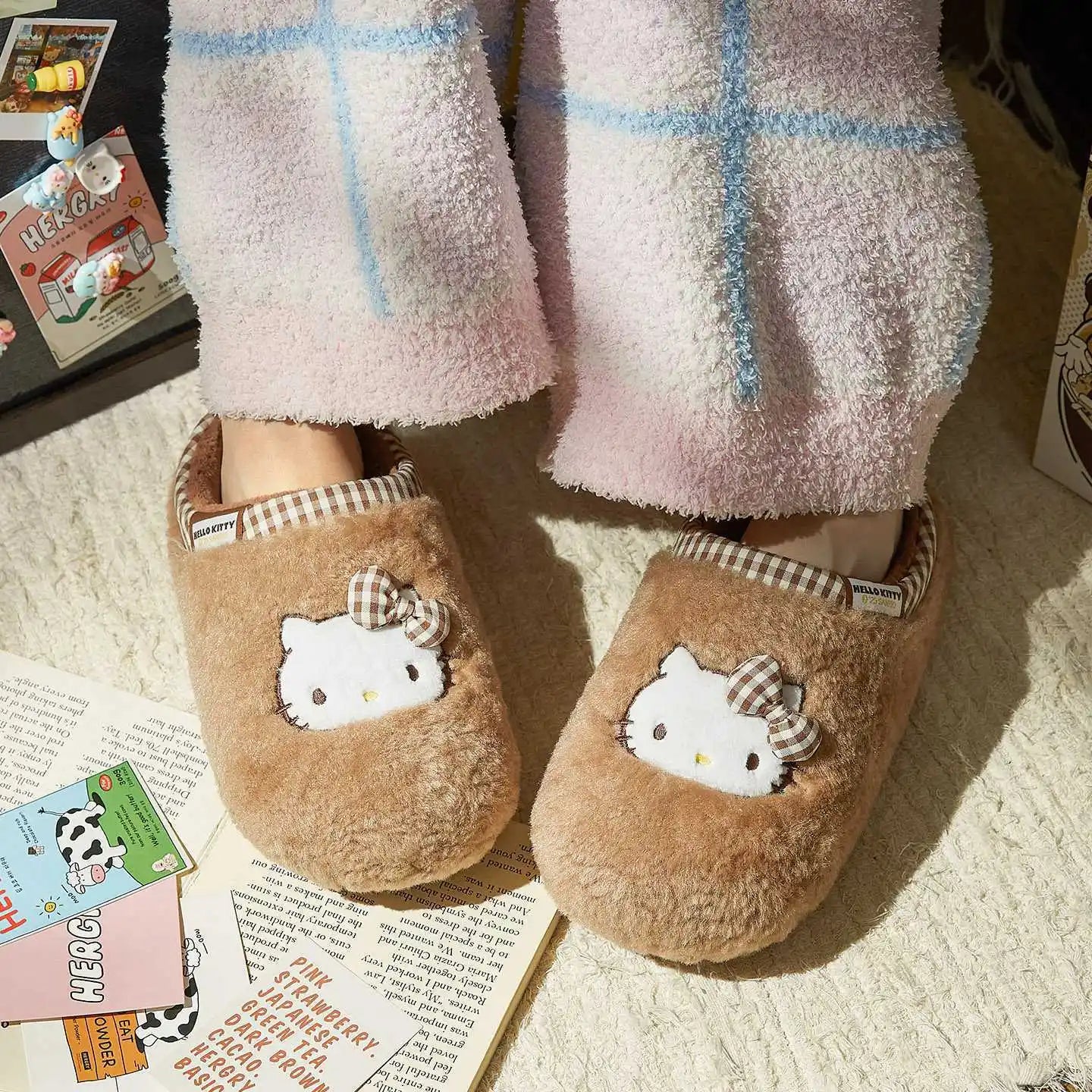 Kids' Slippers House Shoes Cotton Hello Kitty Winter Shoes Warm Anti-Slip Soft Bottom Shoes For Girls Size 36-41