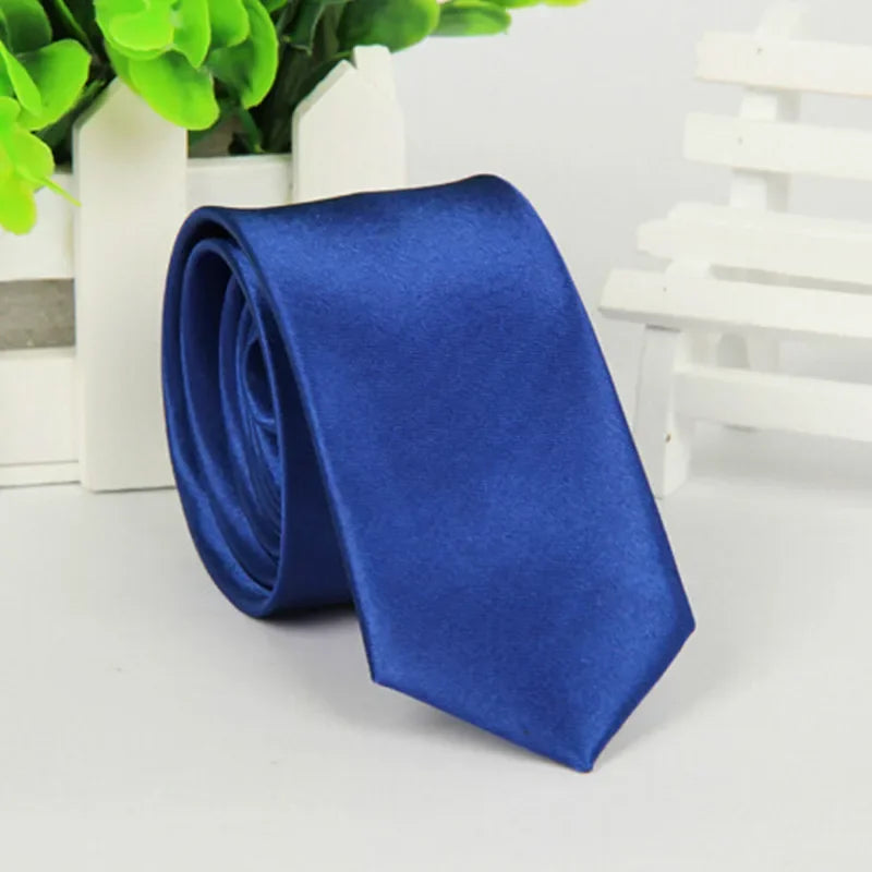35 kleuren Nieuwe stijlvolle 5 cm smalle effen stropdas voor heren. U kiest kleuren. Mode-uniform stropdas.