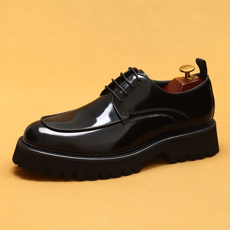 Designer Men's Leather Shoes With Thick Soles Round Toe Glossy Leather Business Dress and Waxed Cowhide Lace-Up British Shoes