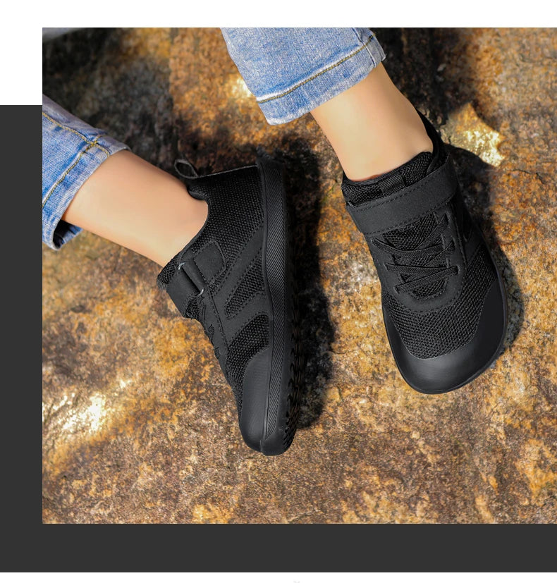 Ademende kindersportschoenen voor jongens en meisjes met brede voeten - Lichtgewicht voor hardlopen en wandelen en antislip