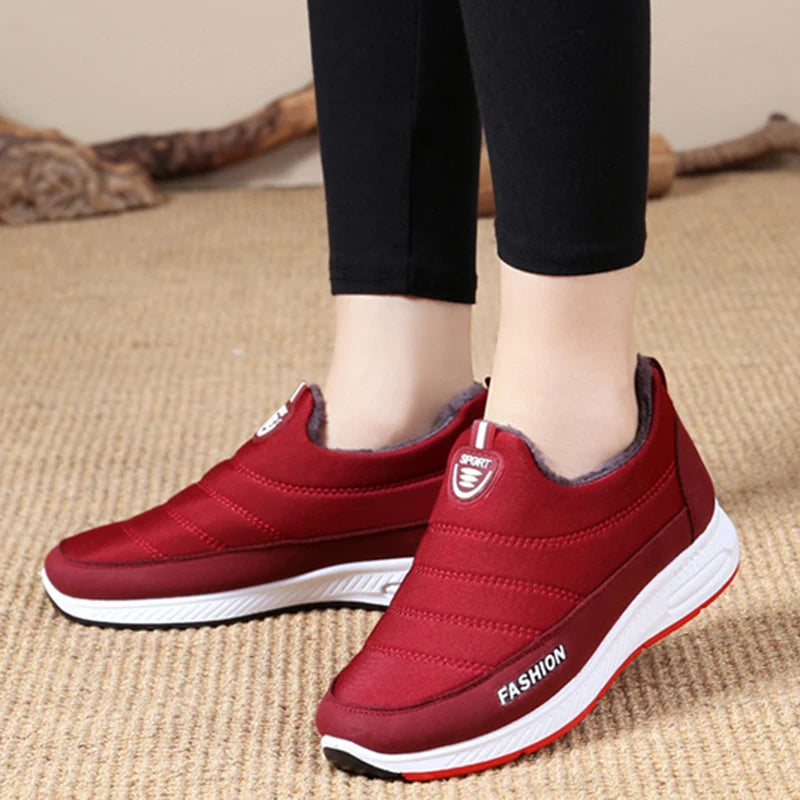 Snow Boots Woman 2025 Trend Woman Shoes Slip On Women Shoes Fur Platform Ankle Boots Flat Winter Boots Women Botas Mujer