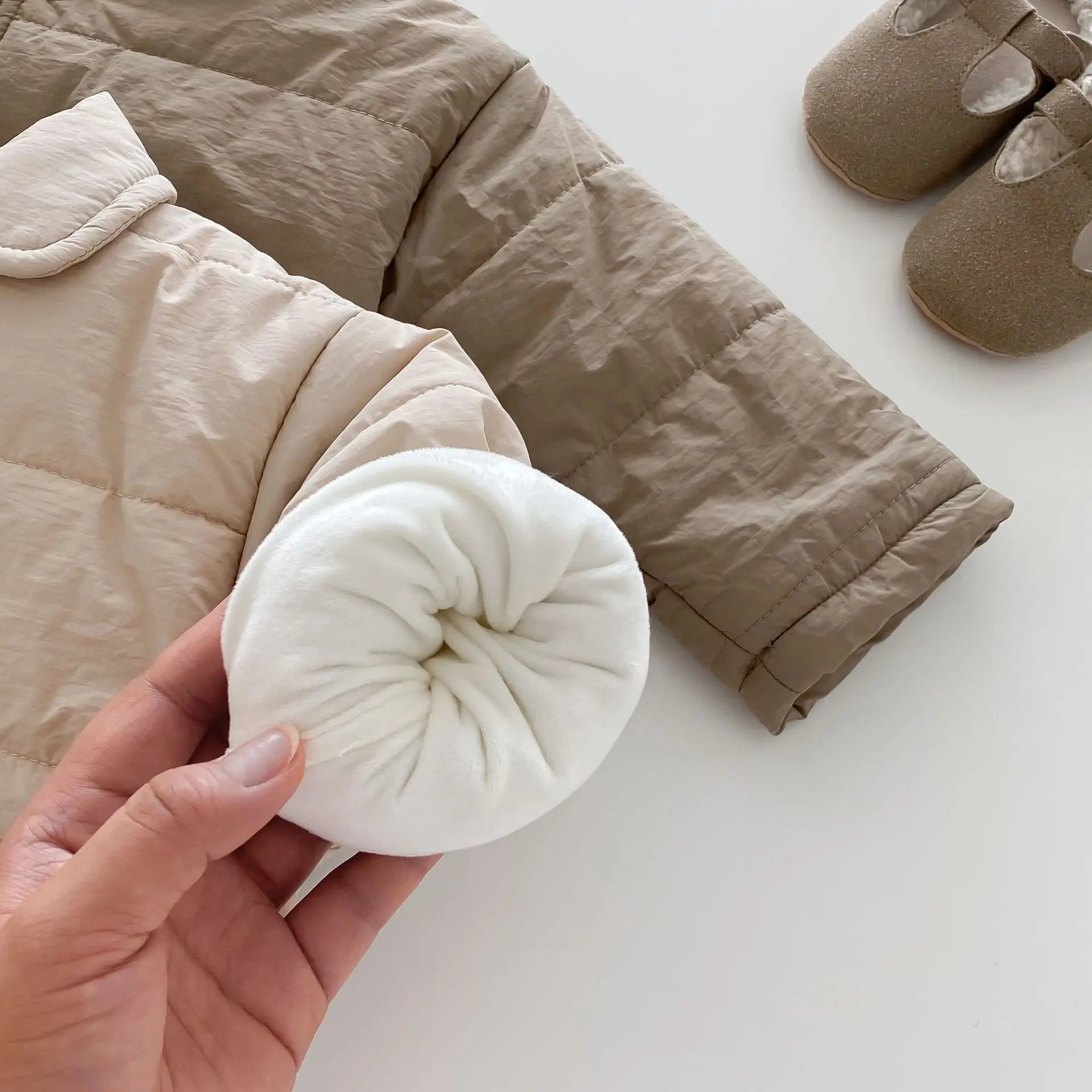 Baby Children's Winter Clothing Solid Colour Cotton Jacket Girls Simple Pocket Outwear Boys Fur Lining Warm Coat 0-5Y Unisex