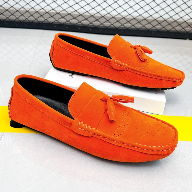 2024 Nieuwe modieuze loafers met kwastjes voor heren, groene jeugd, trendy mocassins, Engelse herenschoenen, grote maten 47-48