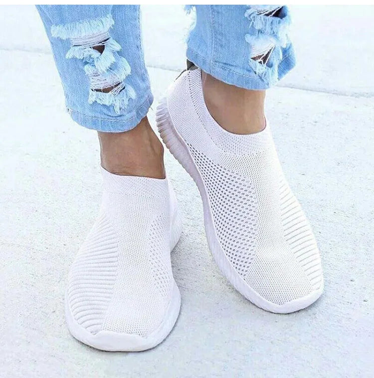Fashion Casual Shoes 2025 New Women's Sneakers Walking Flat Women Sneakers Slip On Plus Size Ladies Vulcanize Shoes Woman Shoes