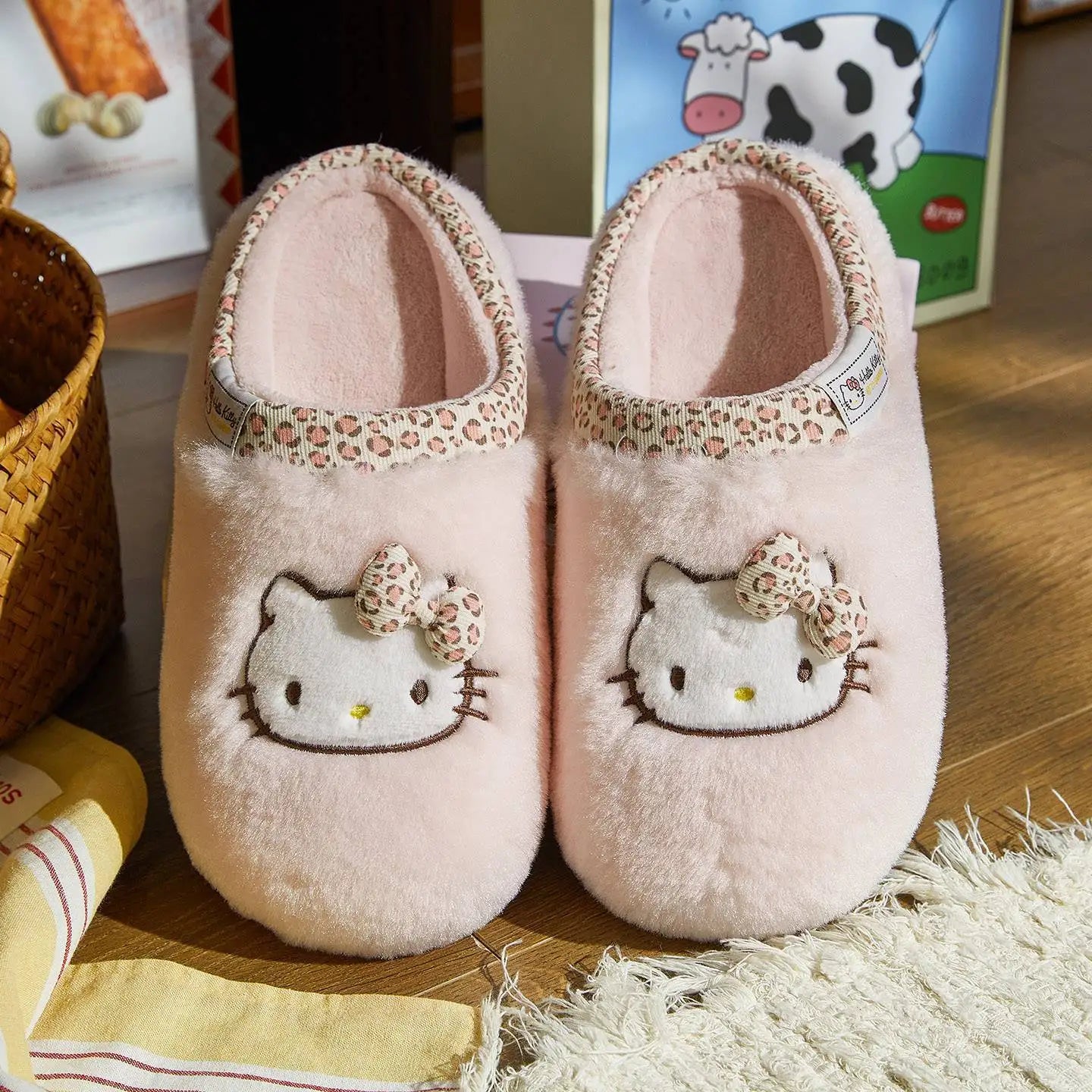 Kids' Slippers House Shoes Cotton Hello Kitty Winter Shoes Warm Anti-Slip Soft Bottom Shoes For Girls Size 36-41