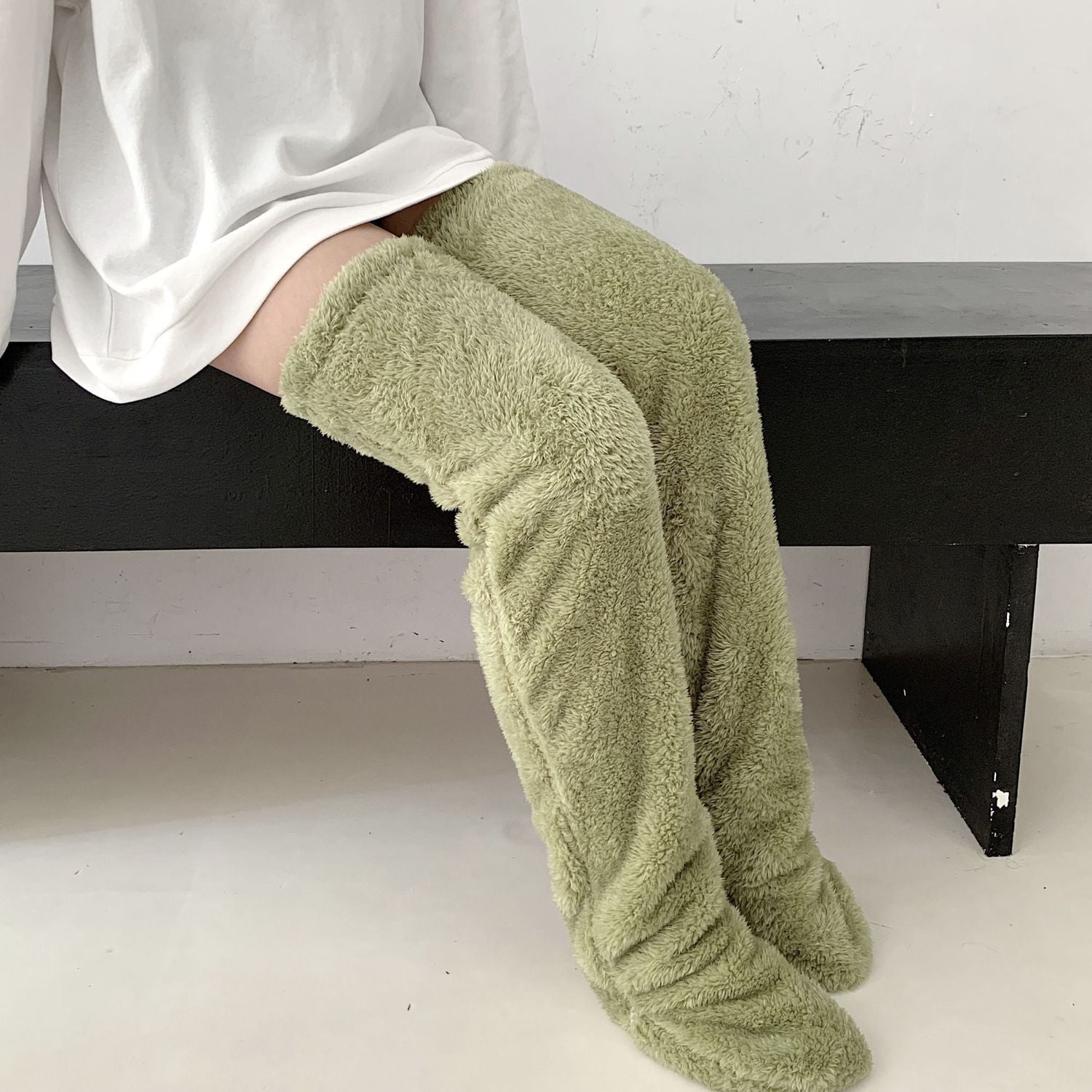 Winter Warm Over Knee High Fuzzy Long Socks - Cold-proof Stockings, Home Floor Sleeping Socks - Unisex